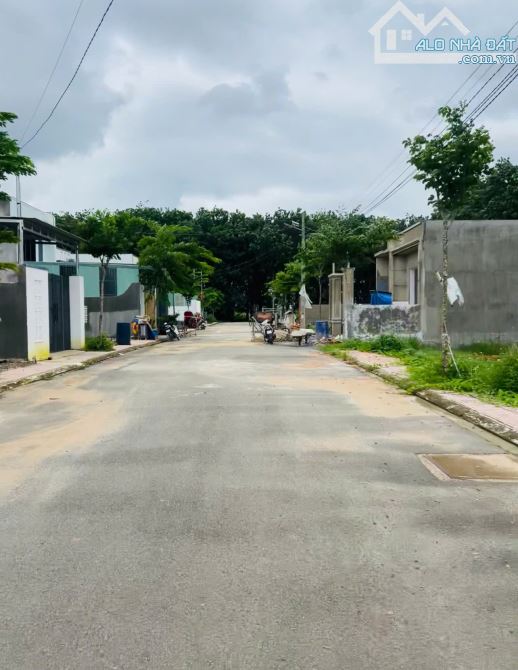 Bán 120m2 đất Quảng Tiến, gần chợ Trà Cổ  Quốc lộ 1A Trảng Bom Đồng Nai