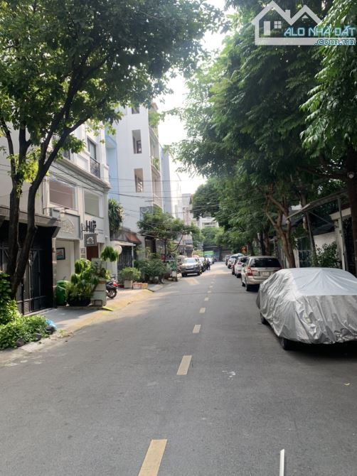 Bán nhà Cộng Hòa DT 5x20m DTCN 100m2 giá 18,5 TỶ giảm về 16,5 TỶ TL