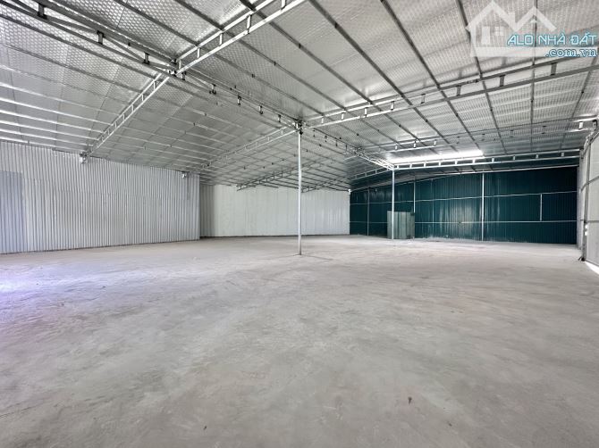 800m kho xưởng khu vực Phan Trọng Tuệ cần cho thuê, có chia lẻ, container ra vào, giá 75k/