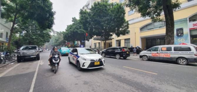 MẶT PHỐ PHAN CHU TRINH, SỔ ĐỎ ĐẸP KINH DOANH GIÁ RẺ HOÀN KIẾM