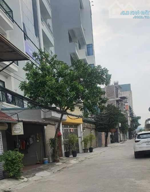 Bán đất Ngoại Giao Đoàn 138m2 MT 6m đường ô tô tránh, cạnh CV Hòa Bình giá hơn 24 tỷ