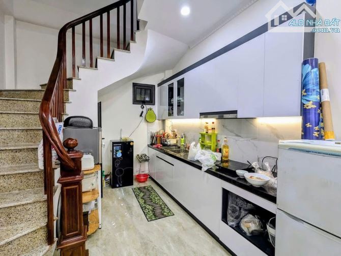 Nhà đẹp 5T - 42m2 - Tây Thăng Long - Cổ Nhuế - đầy đủ nội thất - giá 6.5 tỷ