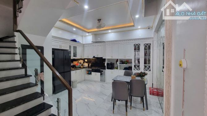 Mr Đ.Anh- Bán nhà 3,5 tầng 40m2 tại An Trực, Sở Dầu, Hồng Bàng, Hải Phòng chỉ 3,5 tỷ