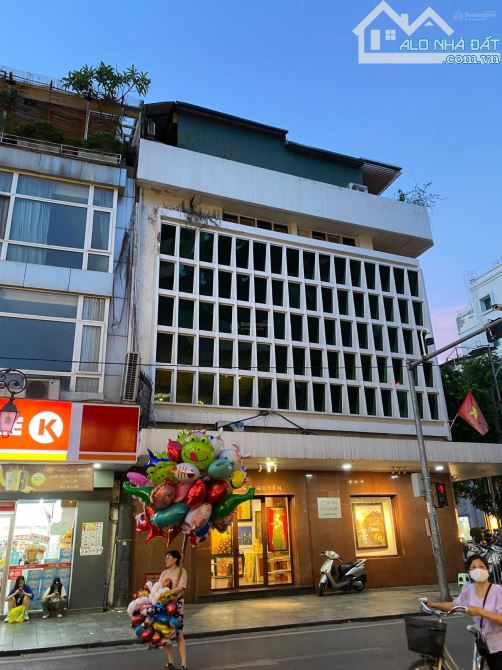 BÁN ĐẤT CẦU GIẤY XÂY TOÀ VĂN PHÒNG -  KHÁCH SẠN, 350M2, MT 11M, 160 TỶ