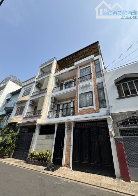 nhà khu Biệt thự 343 Nguyễn Trọng Tuyển - Dt: 7,5X15m—4 tầng—21,8 tỷ