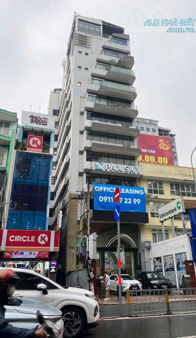 Góc Trương Định -  Nguyễn Thị Minh Khai, P.6, Q.3, 9.5x33NH12, H,13L, 335 tỷ