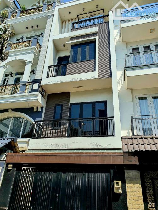 Phố Ẩm Thực Phan Xích Long- HXH Thông– 4 Tầng 40M2– 4PN– Sổ Riêng Hoàn Công–  8 Tỷ TL