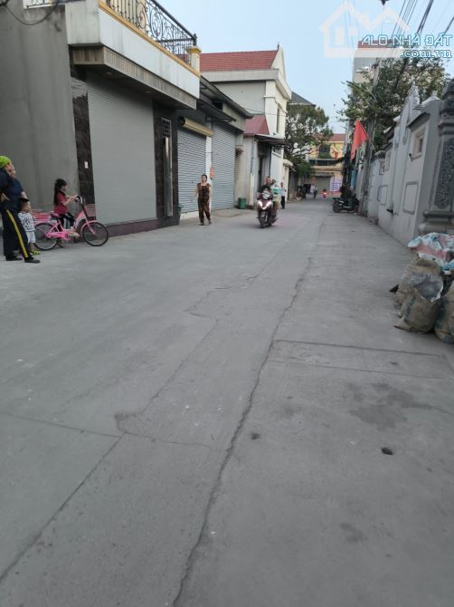 NHÀ MỚI LA TINH ĐÔNG LA HOÀI ĐỨC. 50M 6 TẦNG,THANG MÁY MT4M LÔ GÓC, NGÕ OTO,KINH DOANH TỐT