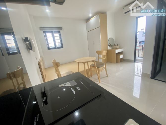 Cho Thuê CCMN 72 Tôn Thất Tùng Đống Đa 30m2 Studio 1N1K Giường Tầng Cửa Sổ Ban Công TM