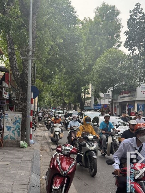 Bán nhà mặt phố Lò Đúc 6 tầng thang máy phố 2 chiều vỉ hè rộng kinh doanh đắc địa DT 89 m2