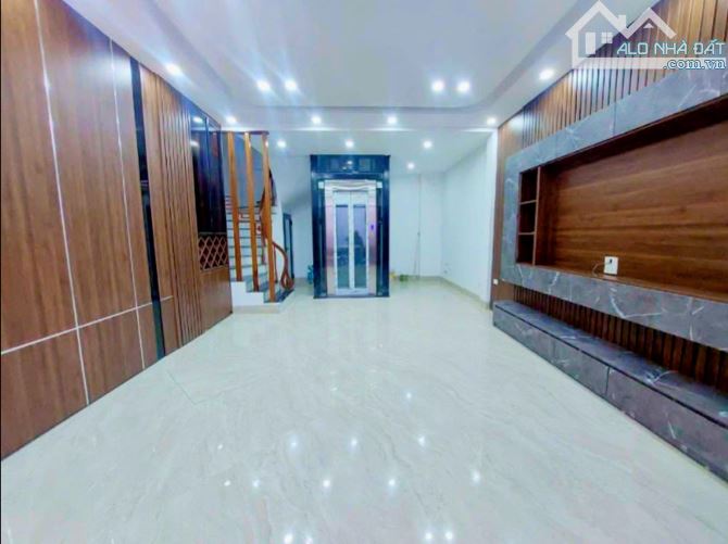 BÁN NHÀ ĐẸP XUÂN ĐỈNH –44M x 7 TẦNG THANG MÁY – LÔ GÓC – GẦN ÔTÔ – GIÁ 10.75 TỶ