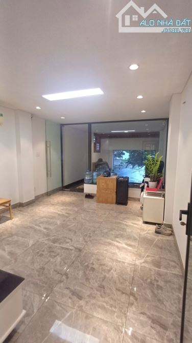 Mặt Tiền Bùi Tá Hán Khu Vip An Phú Quận 2 DT 4x20 Xây 3 Lầu Giá 21 tỷ