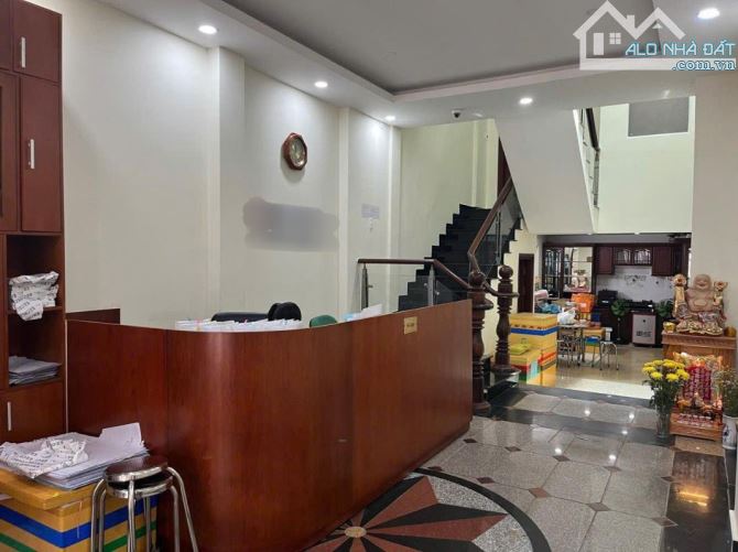 NHÀ 4 TẦNG SÁT VÀNH ĐAI 2 – TRUNG TÂM TP. THỦ ĐỨC Ô TÔ NGỦ TRONG NHÀ 80M²  NHỈNH 7 TỶ