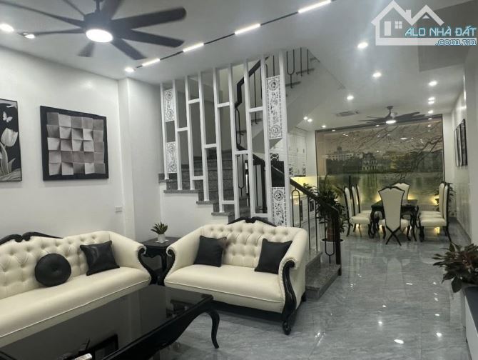 BÁN NHÀ DỊCH VỌNG HẬU – 4T 4NGỦ– GIÁ TỐT 7.X5 TỶ – TẶNG FULL NỘI THẤT