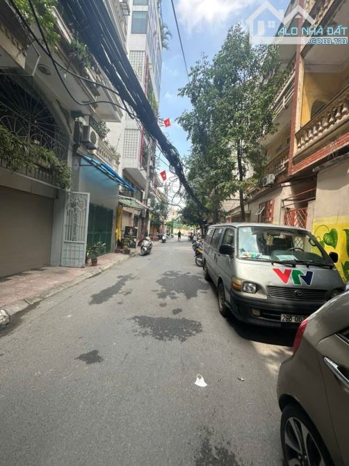 BÁN NHANH NHÀ PHỐ LÊ TRỌNG TẤN DT42, 4T, MT4M, 12 TỶ .