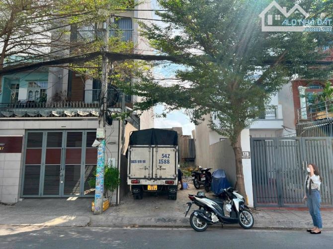 Bán đất mặt tiền đường 904, Phuờng Hiệp Phú - Quận 9.