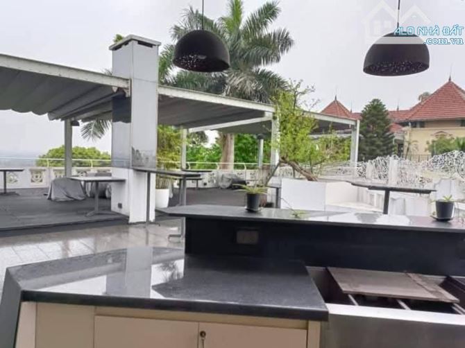BÁN TOÀ LÂU ĐÀI LONG BIÊN 2330M,4 TẦNG, MẶT TIỀN 20M, 155 TỶ - 10