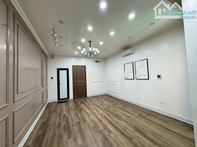 Gần Phố Thái Hà Ô tô tránh KD, VP ,dt 56m x 5 T ,mt 4.1 m, 20.8 Tỷ (thương lượng) - 10
