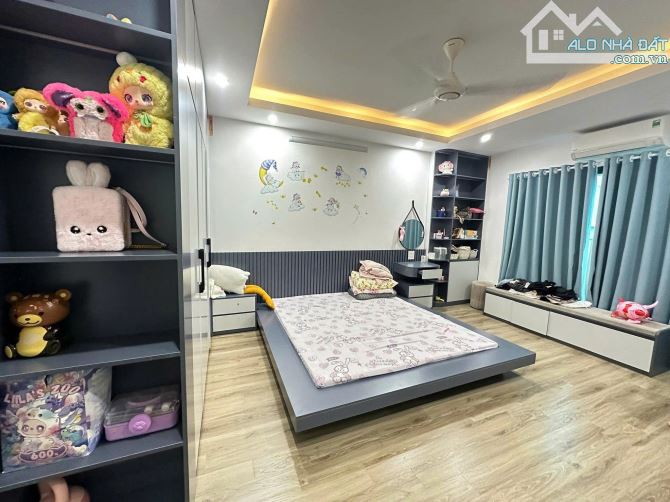 BÁN GẤP NHÀ 4 TẦNG 56M HỒ TÙNG MẬU NHÀ DÂN XÂY 3 THOÁNG MẶT TIỀN SIÊU THOÁNG GIÁ 7,7 TỶ - 11