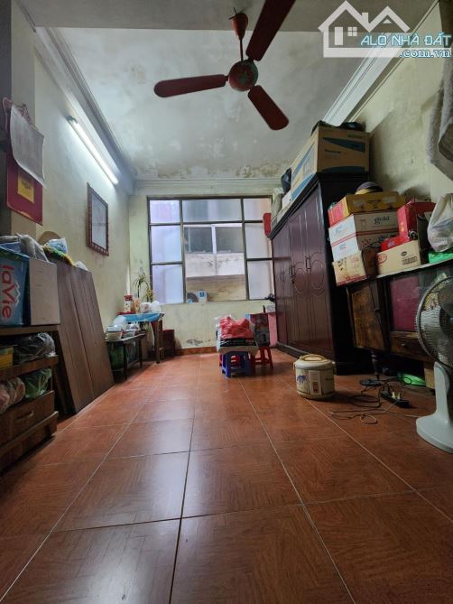 B.ÁN NH.À Cạnh Văn Miếu - Quốc Tử Giám, khu hiếm nhà bán 30 m2 4 tầng chỉ 6.3 tỷ. Tk 5 ngủ - 1