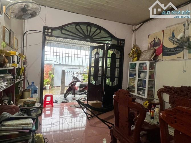 Bán nhà phường 9 gần tòa nhà viettel gần trường tiểu học âu dương lân - 1