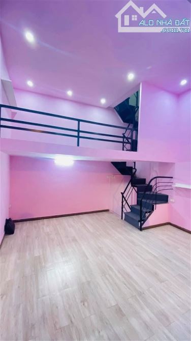 Bán nhà Mặt Phố Nguyễn Trường Tộ, DT 68m x 3 tầng, mặt tiền 5.8m, 42.9 tỷ đồng - 1