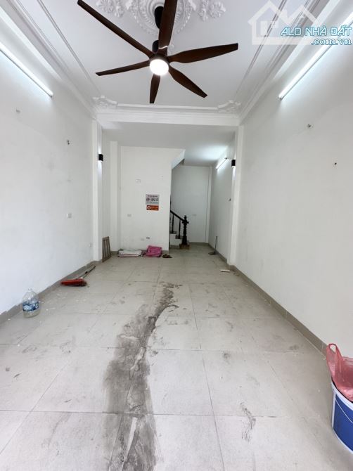 Bán nhà phân lô Đền Lừ  vỉa hè ô tô tránh vị trí kinh doanh đắc địa 33m2 giá 14 tỷ - 1