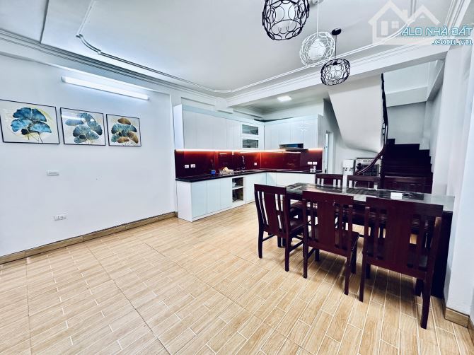Nhà đẹp mới xây 5 tầng, 38m, gần ROYAL CITY, Khương Đình, Thanh Xuân - 1