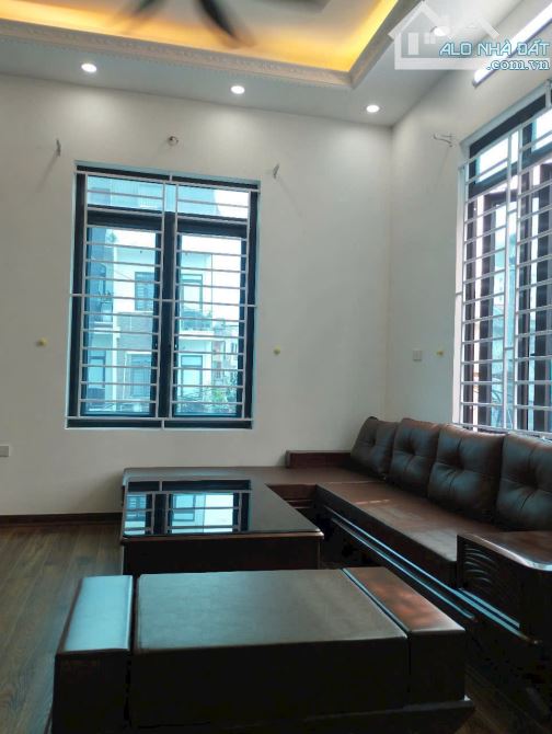 nhà 4 tầng lô góc 3 mặt tiền ngõ ôtô 7 chỗ để trong nhà - 1