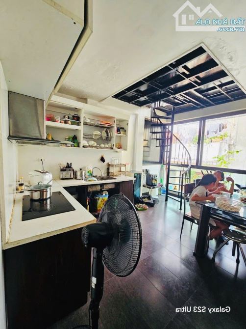 Bán Nhà Đẹp ở luôn Phố Nguyễn Chí Thanh Đống Đa 45m2 6 tầng mt 4.1m - 1