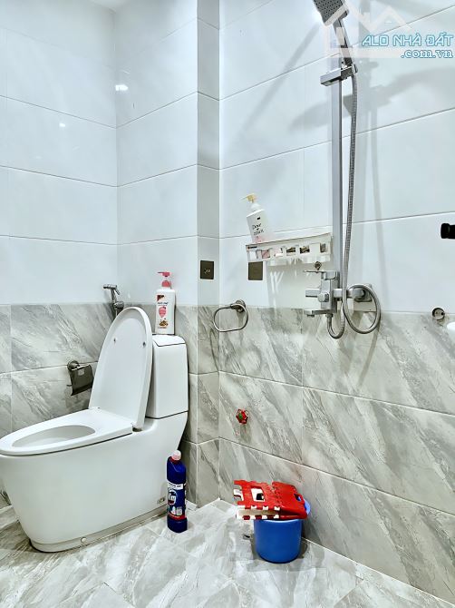 KIẾN HƯNG HÀ ĐÔNG-PHÂN LÔ VỈA HÈ-DT 50M-5 TẦNG -6 NGỦ-Ô CHỜ THANG MÁY - 1