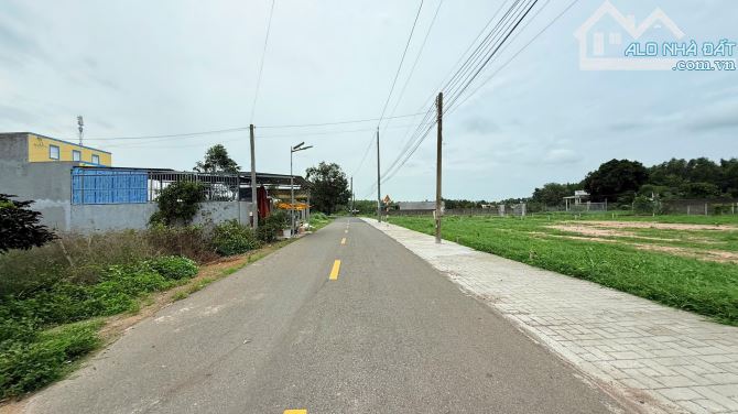 Bán 2 lô liền kề đường Nguyễn Huệ - xã Phước Long Thọ,Long Đất giá chỉ 950tr/lô - 1