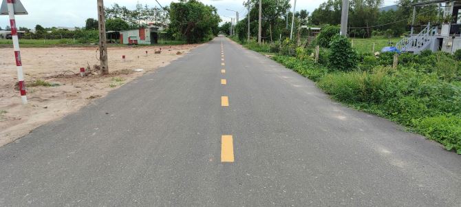 Bán lô đất gần biển Phước Hải đường nhựa 8m gần kdc Phan Gia - 1