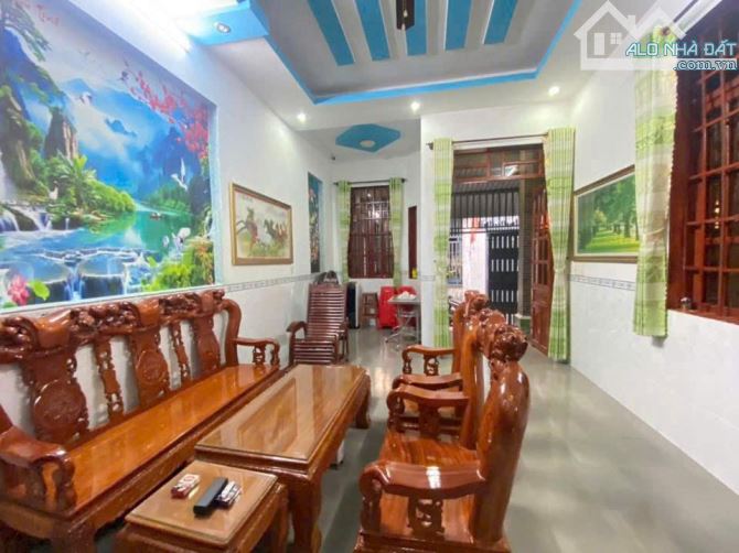 Bán gấp nhà mái thái 110m2 P.Tân phong, full thổ, ô tô, chỉ 3ty TL - 1