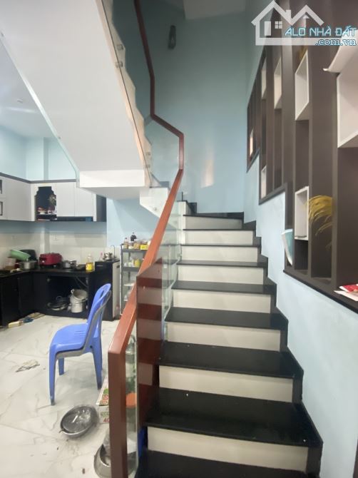 Bán gấp nhà 105m2 .4 tầng. 5x21. Liên khu 4-5. BHHB.Bình Tân - 1