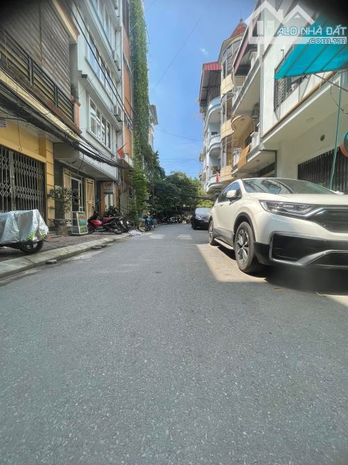 Bán Đất Xây Toà Văn Phòng, Căn Hộ Cao Cấp Tây Sơn Đống Đa DT 113M MT 6.1M Giá 31Tỷ. - 1
