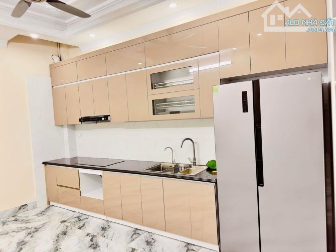 CỰC HIẾM - BÁN NHÀ VẠN PHÚC 35M2 - 5 TẦNG - 4.5M MẶT TIỀN - 8.8 TỶ - GẦN PHỐ - NGÕ RỘNG - 1