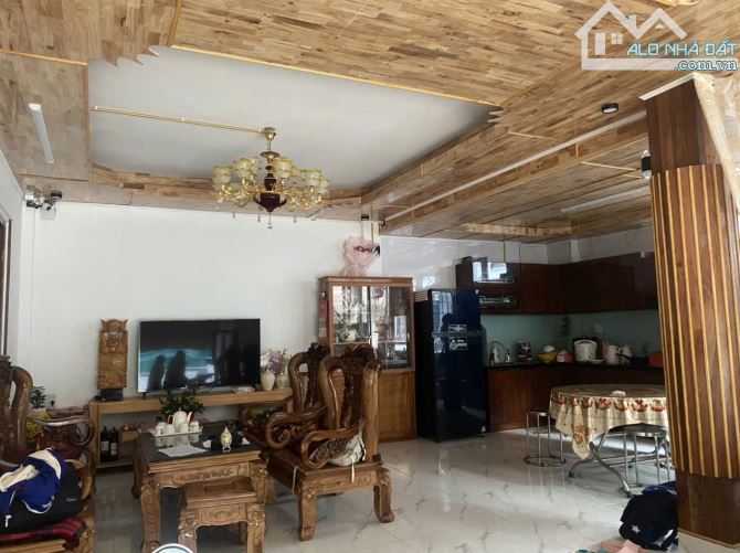 Chỉ hơn 6 tỷ sở hữu ngay nhà khu vực trung tâm, đường xe hơi.  Đầy đủ tiện ich. - 1
