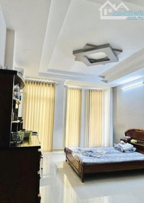Bán nhà Mặt Tiền Nguyễn Bá Tòng - DT 4 x 18 - 5 tầng - giá 11.5 tỷ TL - 1