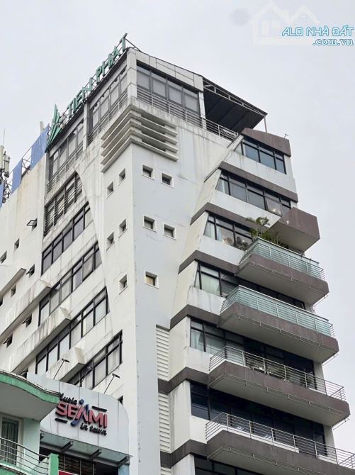 Góc Trương Định -  Nguyễn Thị Minh Khai, P.6, Q.3, 9.5x33NH12, H,13L, 335 tỷ - 1