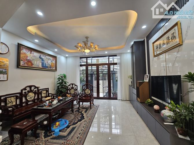 PHÂN LÔ GẦN KĐT AO SÀO, HOÀNG MAI, 40M,5T,MT4M, 10 TỶ, Ô TÔ, GẦN QUẬN ỦY, SỔ VUÔNG. - 1