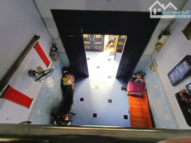 Chị gái cần bán Nhà 3 Tầng Gần CMT8, Giá Chỉ hơn 7 Tỷ, Ở Ngay Không Cần Sửa. - 1