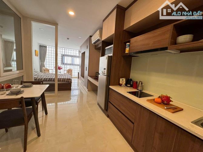 HẺM 10M , QUẬN 1. CN 42,3M . 4 TẦNG , THANG MÁY . 14,8 TỶ TL - 1