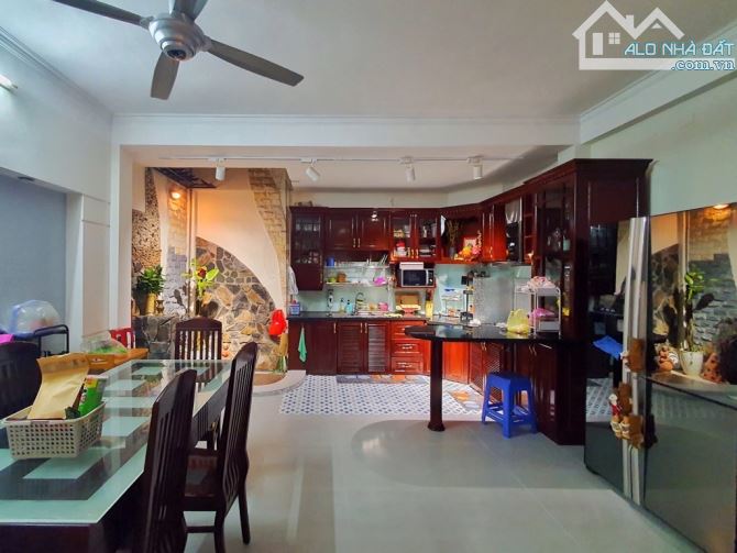BÁN NHÀ ( 5.8 x 18 ) 5Tầng 👉 HẺM 5m Ô TÔ TRÁNH - LÊ QUANG ĐỊNH, GÒ VẤP - 15,5 Tỷ. - 1