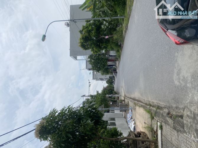 Chủ đang rất cần tiền nên bán gấp lô đất 113m2 .Mt 5m p.Hòang Diệu . Giá nhỉnh 2 đồng - 1