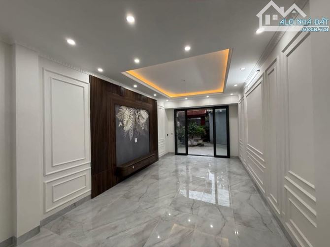 CHỦ GỬI BÁN GÂP NHÀ PHỐ LÊ QUANG ĐẠO – PHÚ ĐÔ, 40M2 5 TẦNG NHỈNH 8 TỶ, NHÀ ĐẸP Ở NGAY – VF - 1