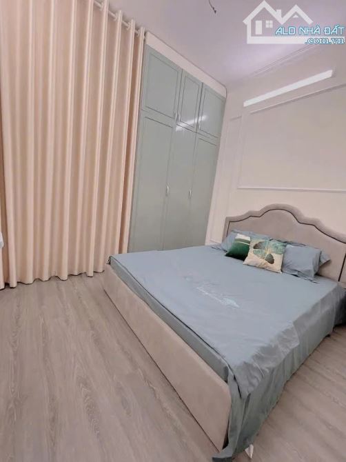 Bán gấp nhà Văn Hương, Đống Đa, 30m2, LÔ GÓC 4 TẦNG, Chỉ 5.6 tỷ - 1