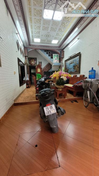 Bán nhà Phố Thanh Am - Long Biên - DT 92m - 1