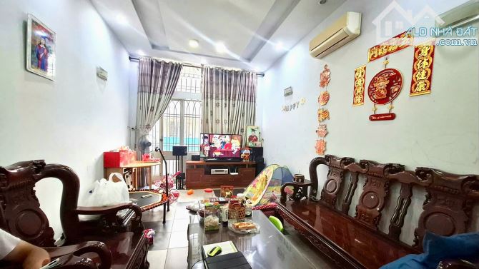 Hàng Xanh - P25 Bình Thạnh - 2 Tầng (4m * 16m) - HXH Đỗ Cửa - Sát Mặt Tiền - Chỉ 7 Tỷ 4 TL - 1