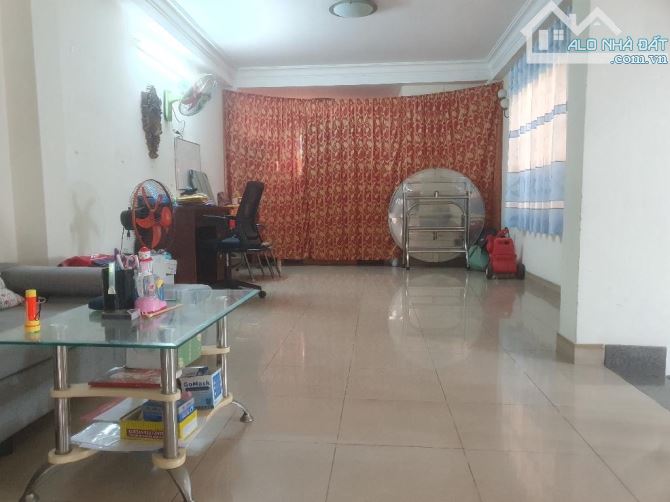Bán nhà 3 tầng, 6m x 18m, hẻm xe hơi, gần sân bay, gần Phạm Văn Đồng, phường 4, Gò Vấp - 1